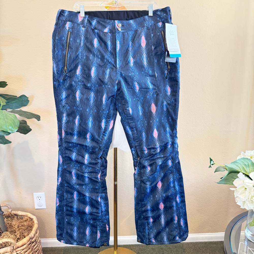 NWT Iceburg Insulated 5K Waterproof Ski Pants Women’s XL Peacock Print Venting